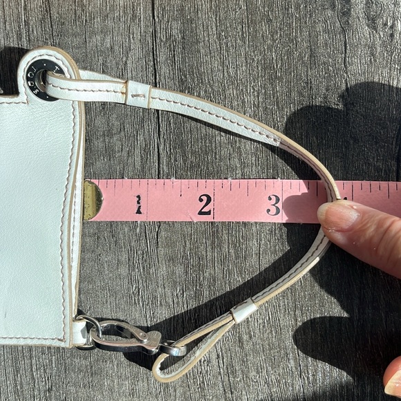 Auth. Tod’s White Leather Phone/Cards Case - Picture 14 of 16